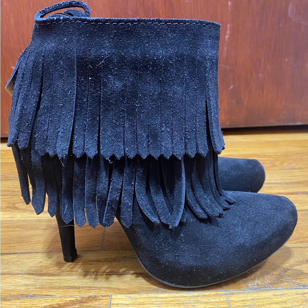 Pedro Garcia Fringed Black Suede Ankle Boots (38.5)